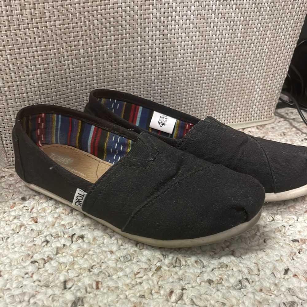Black Toms Size 6